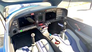 Le Glass Cockpit du Bristell B23 de l'aéroclub des IPSA dernière génération d'interface