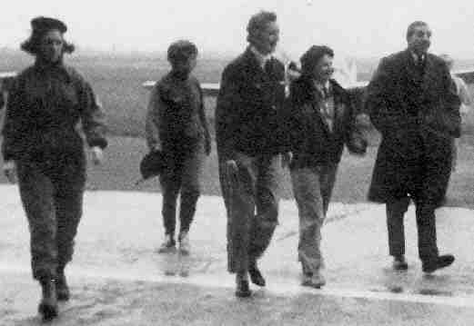 Jacqueline Golay Herbinière instructrice Jacqueline Perney présidente Maurice Herzog aéroclub IPSA 1950-60