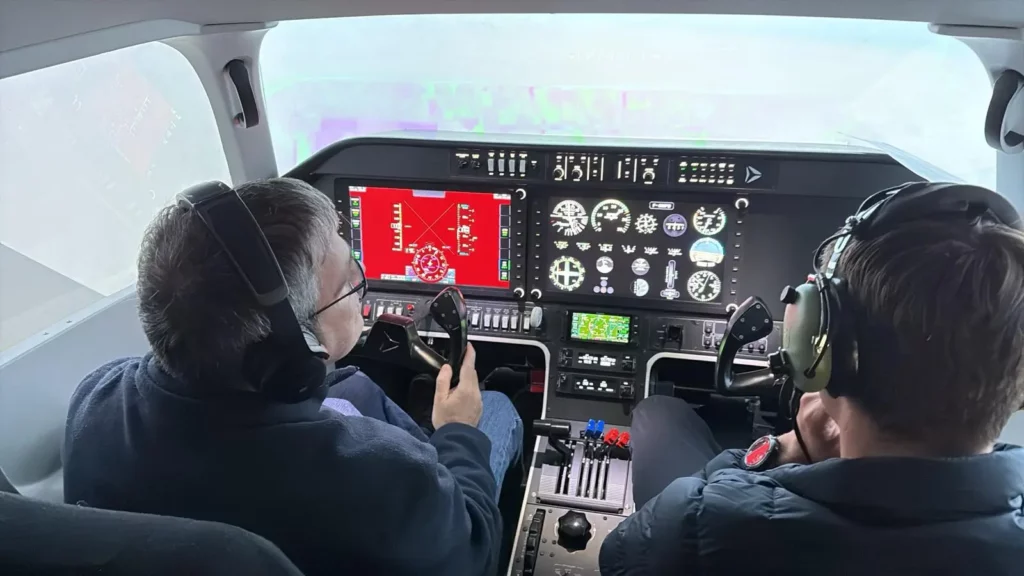 Session formation simulateur FNPT2 pour BIR en binôme - Apprentissage IFR avec effet backseat Aéroclub IPSA